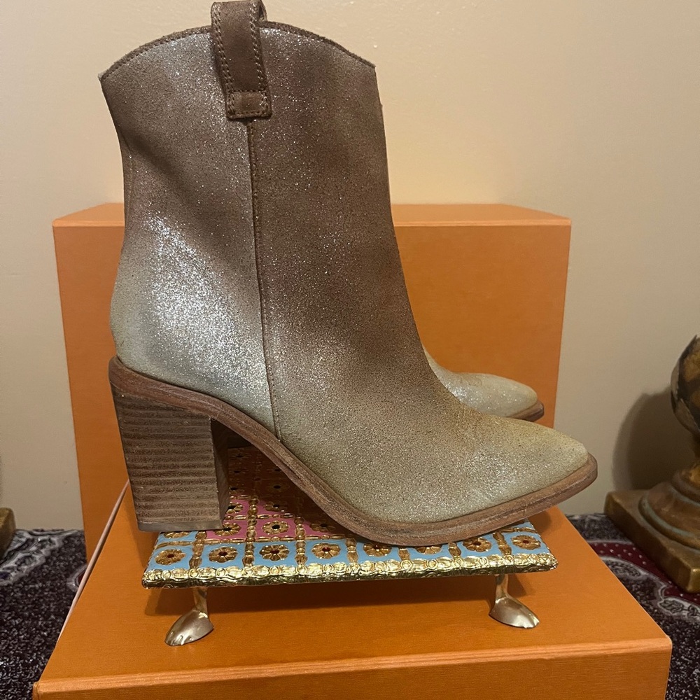 Shyanne Goldie Western Boot Golden Womens Size 8.5 Medium